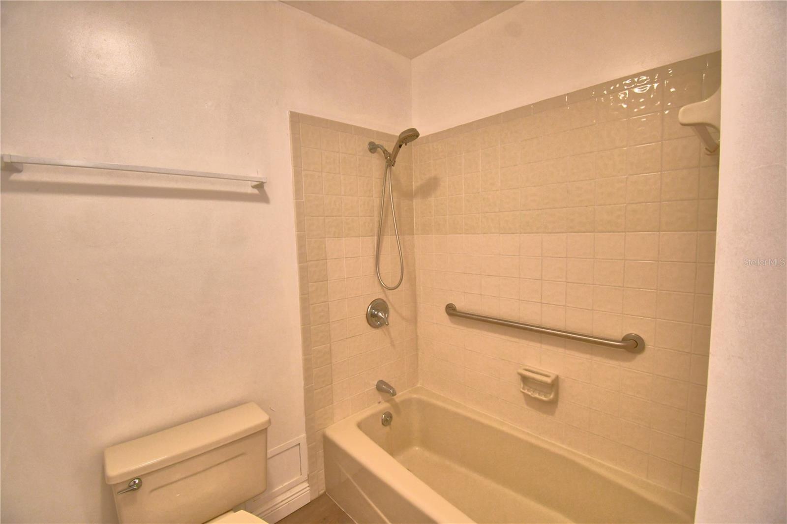 820 E Mann Rd Property Photo 25