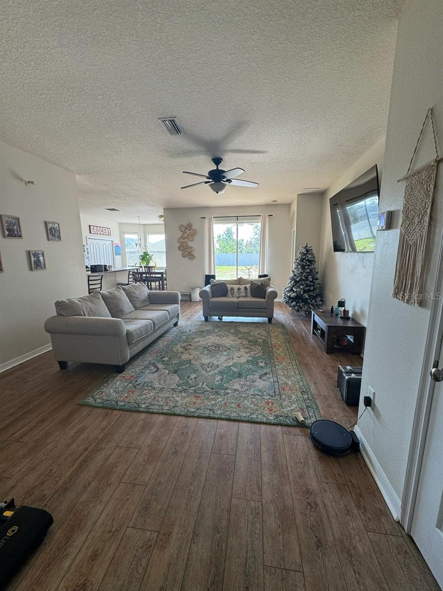 2515 Torrens Dr Property Photo 3