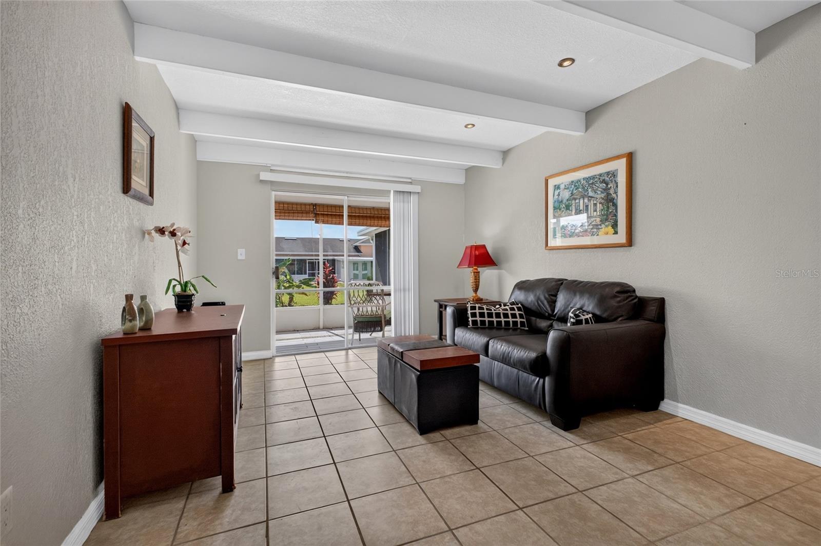 4409 Club Cir Property Photo 9