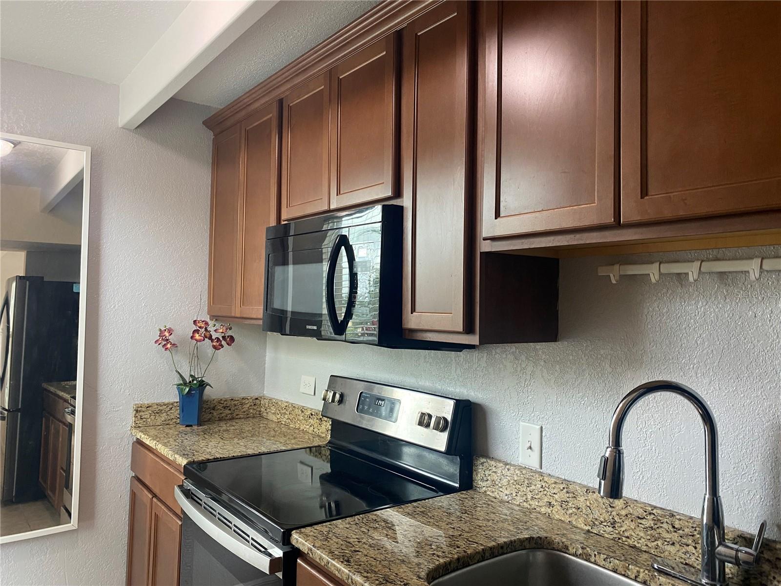 4409 Club Cir Property Photo 11