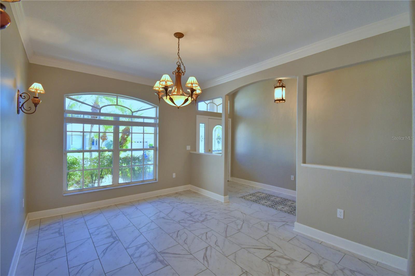239 Golf Aire Blvd Property Photo 8