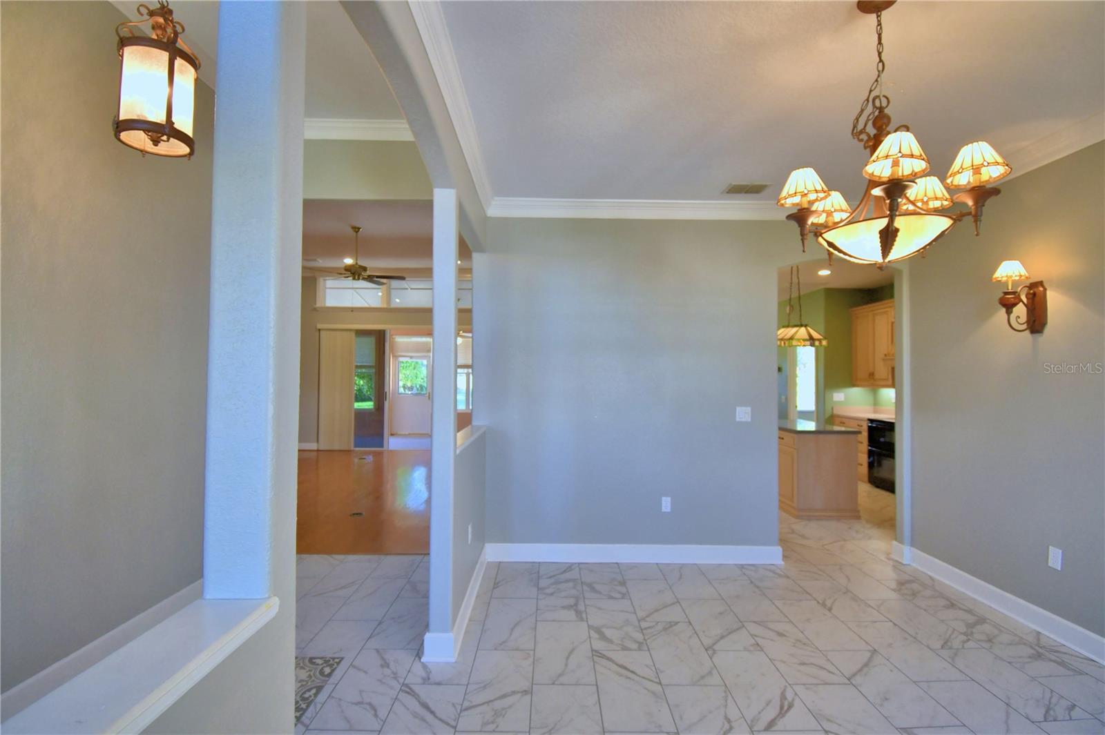 239 Golf Aire Blvd Property Photo 10
