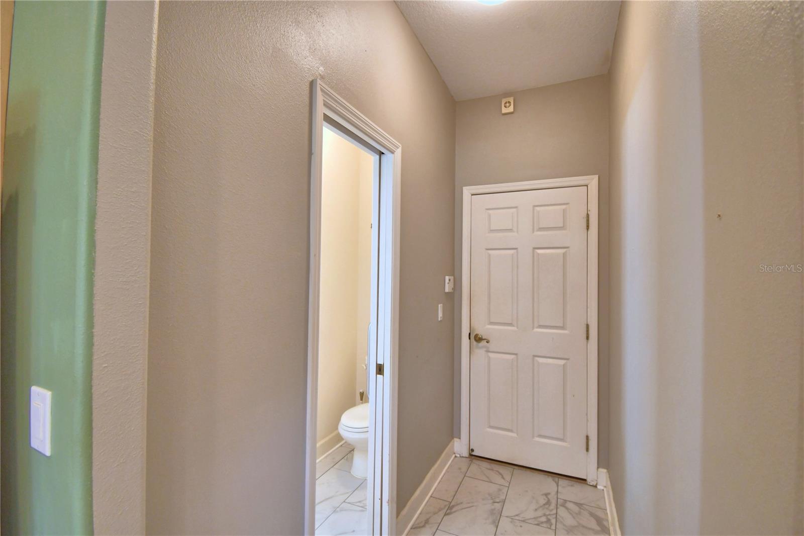 239 Golf Aire Blvd Property Photo 31