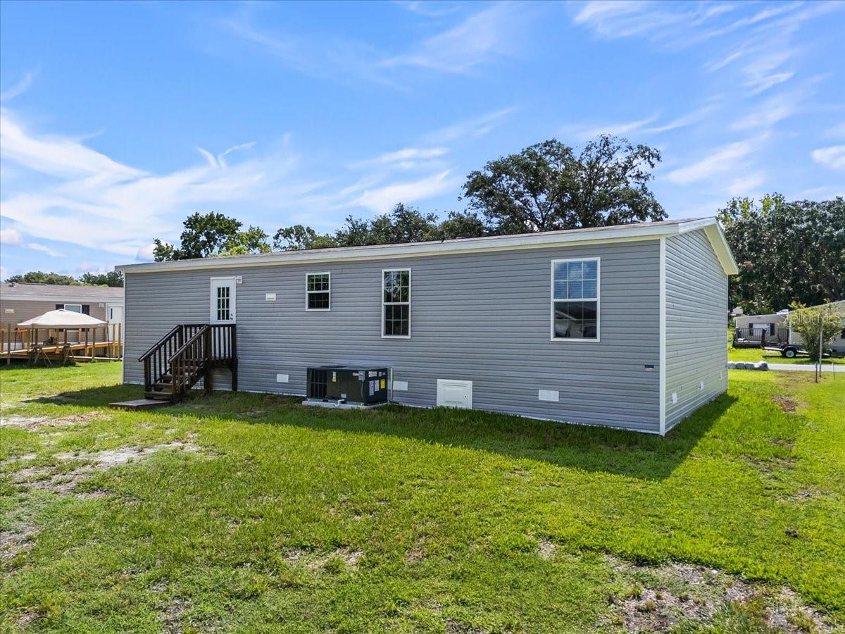 54 Oakridge Dr Property Photo 7