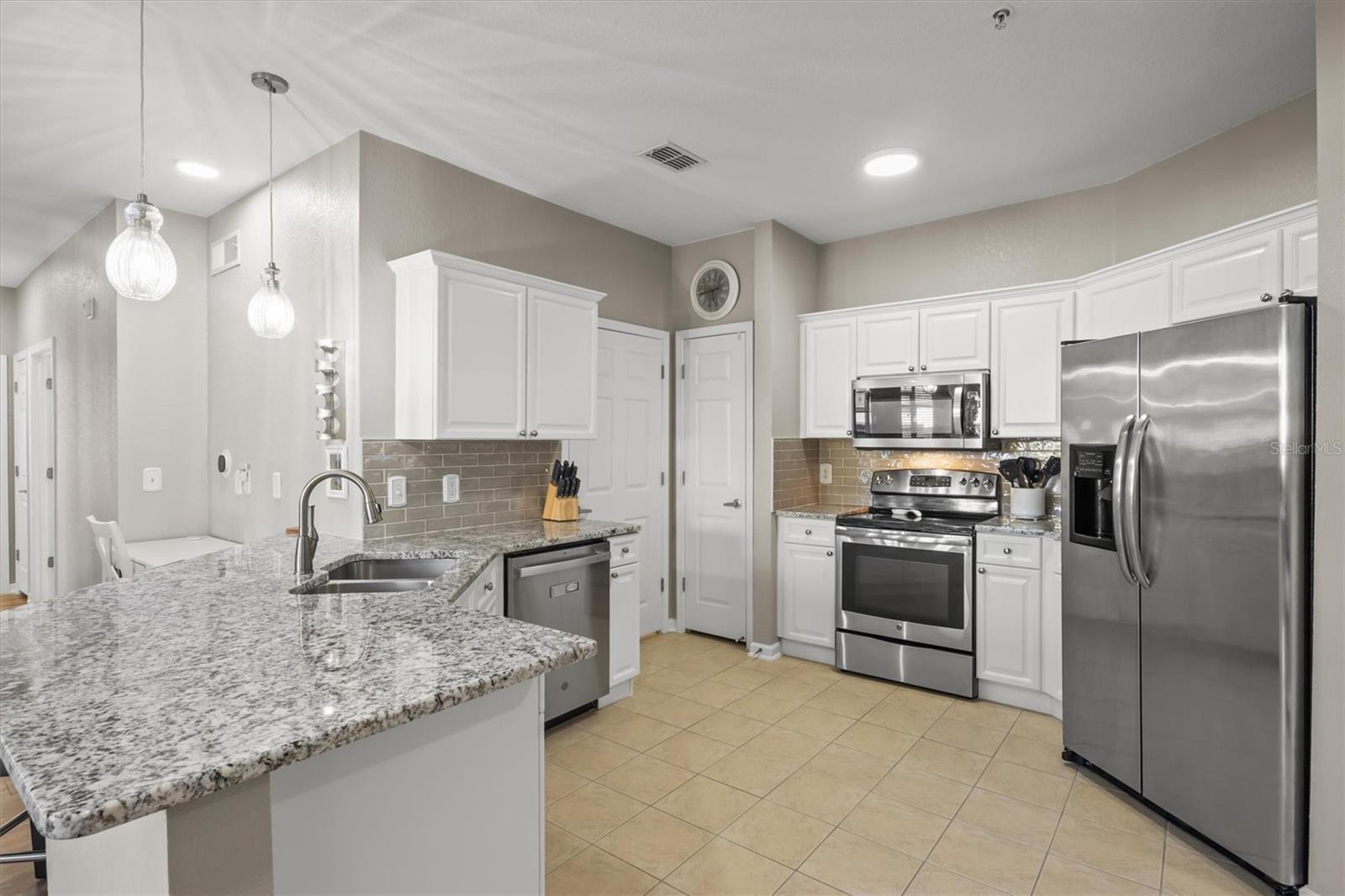 301 TERRACE RIDGE CIR #301 Property Photo 1
