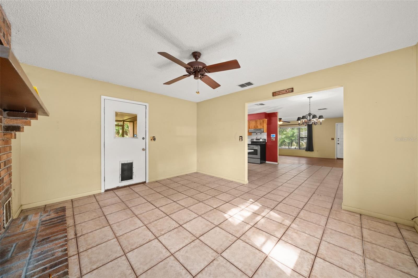 1771 N Torrington Rd Property Photo 10