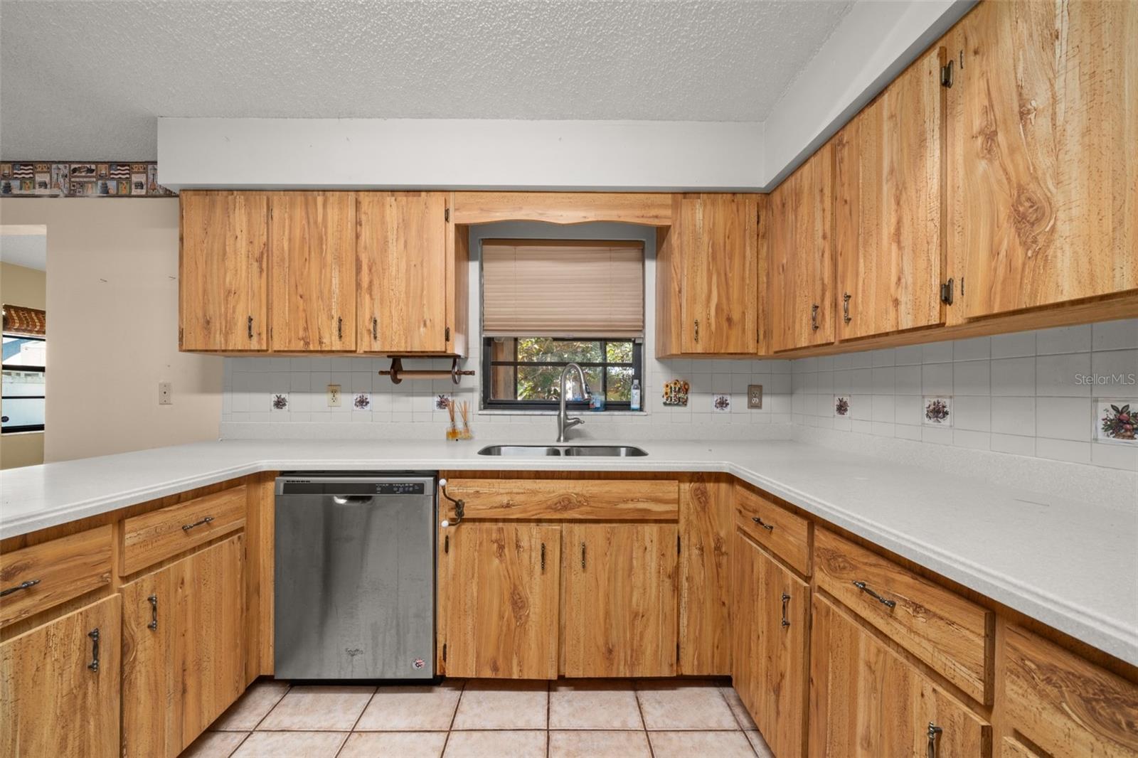 1771 N Torrington Rd Property Photo 13