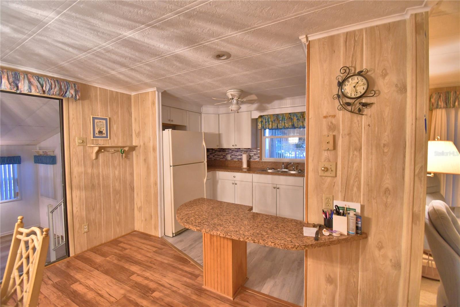 4251 Cedarwood St Property Photo 20