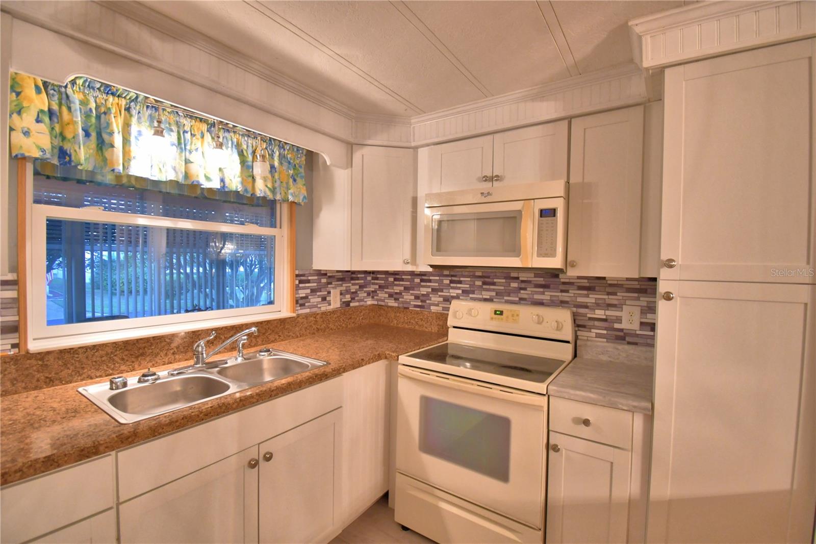 4251 Cedarwood St Property Photo 23
