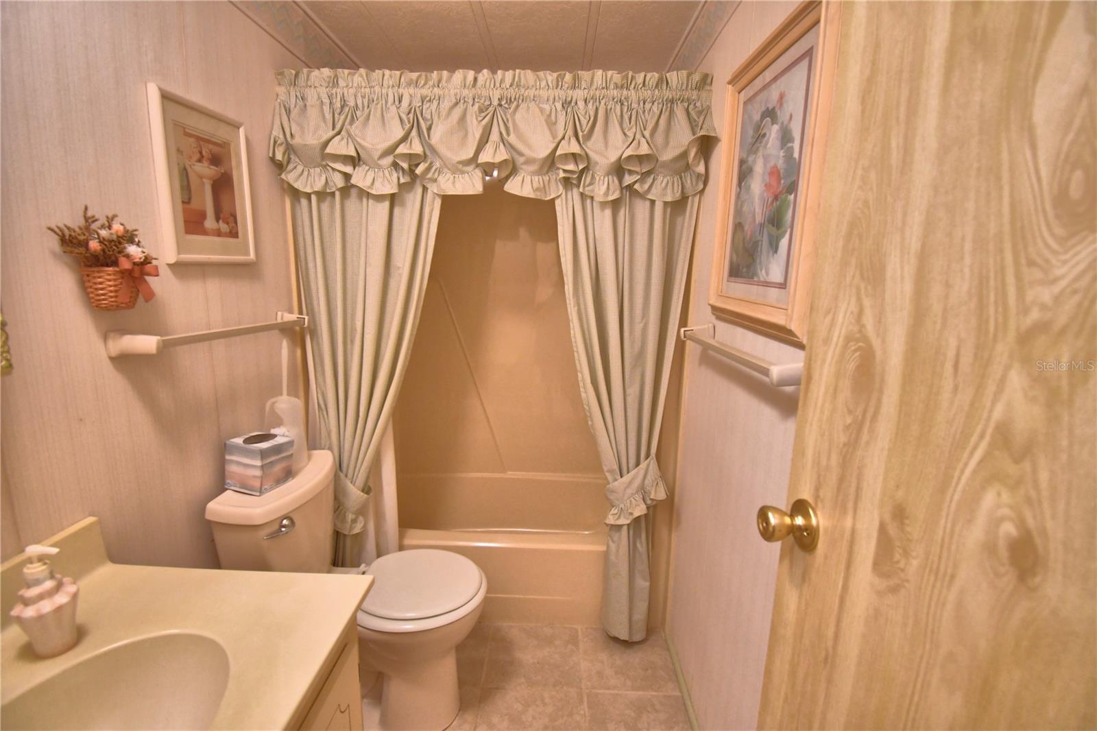 4251 Cedarwood St Property Photo 27