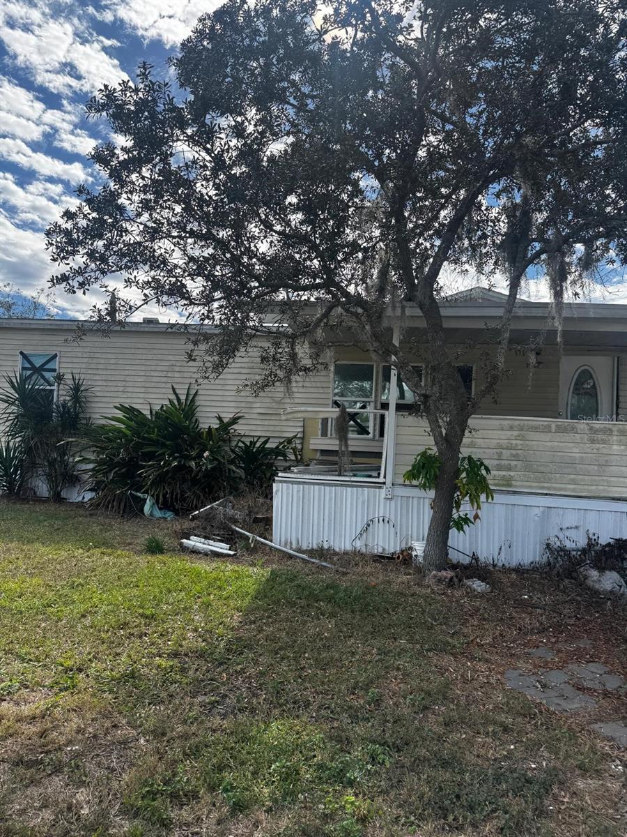 2626 Shiner Dr Property Photo 1