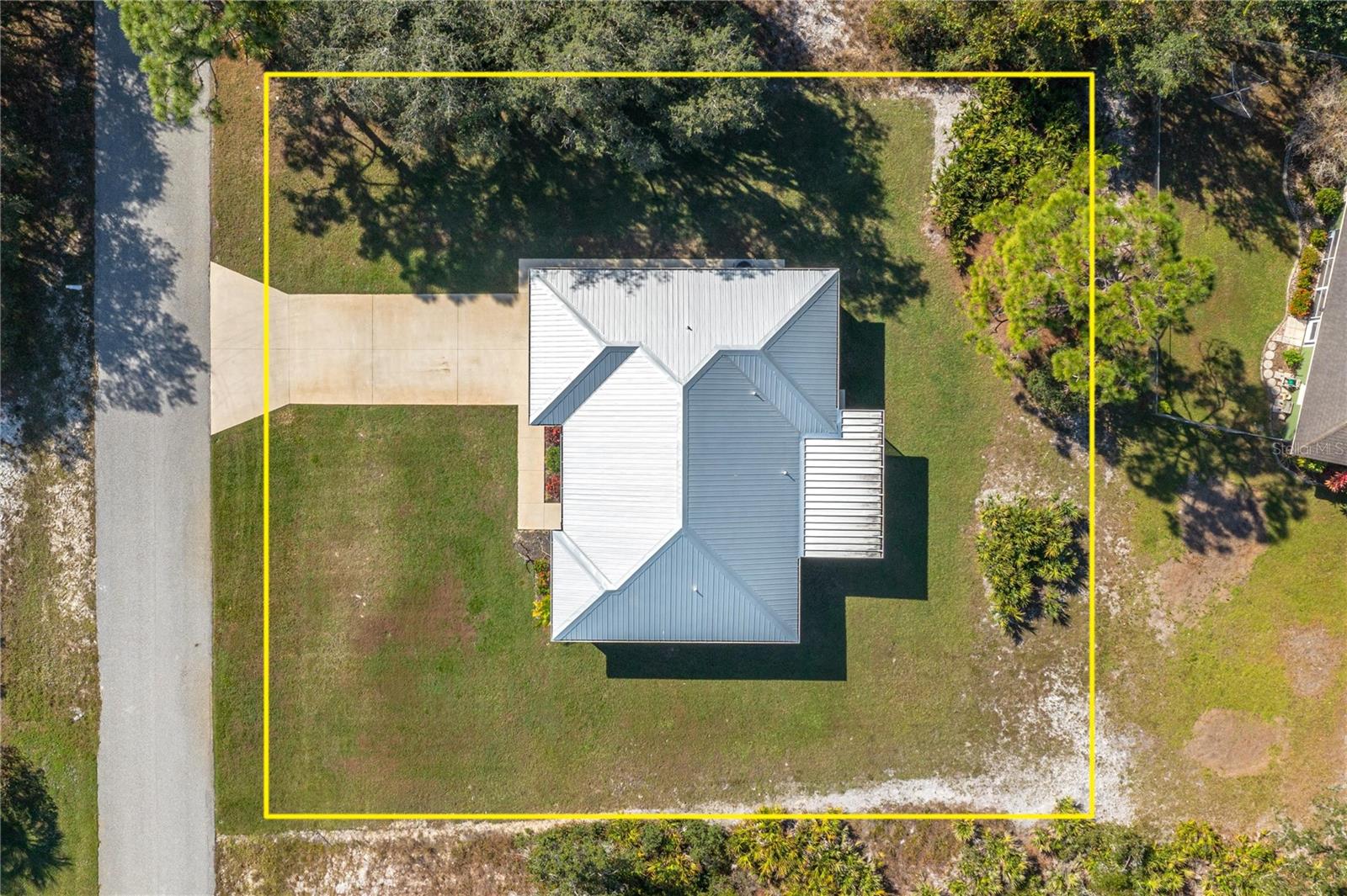 233 Oxbow Dr Property Photo 4