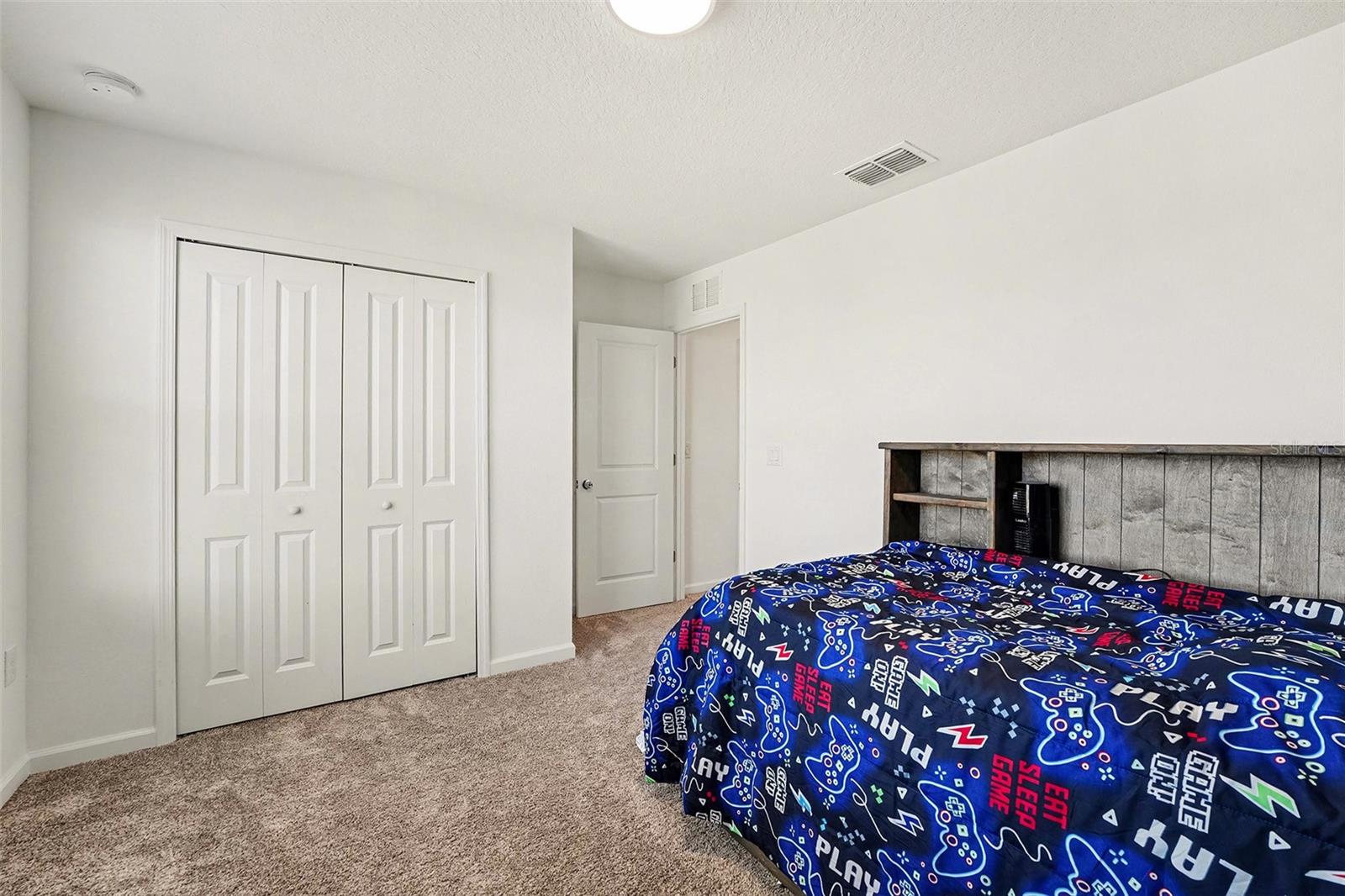 868 Timberland Dr Property Photo 28