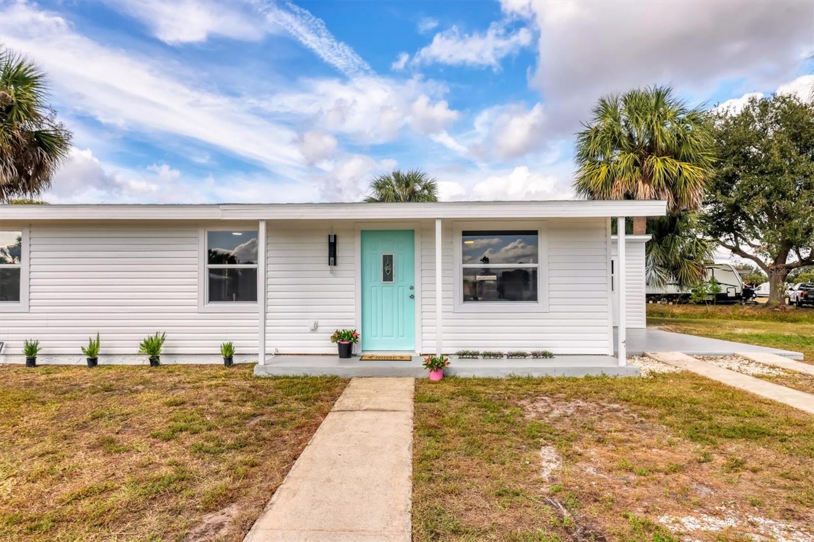 22152 LARAMORE AVE Property Photo 1