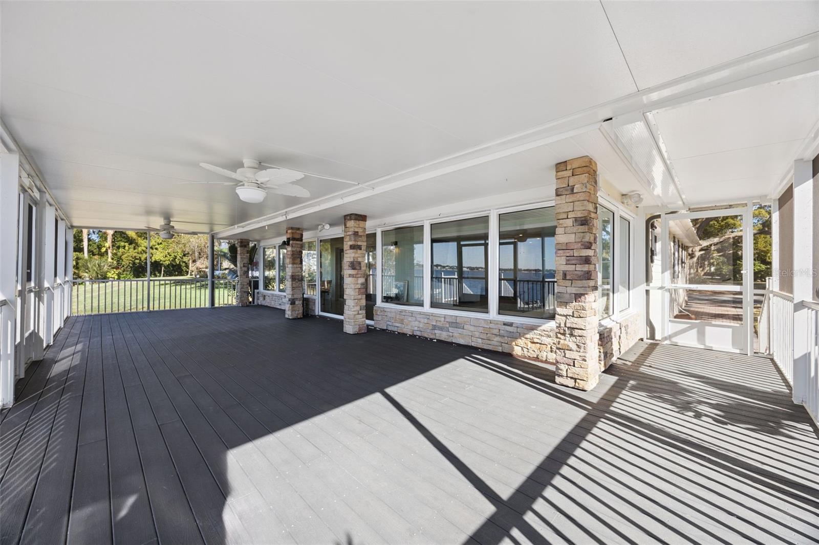 1280 N Crooked Lake Dr Property Photo 33