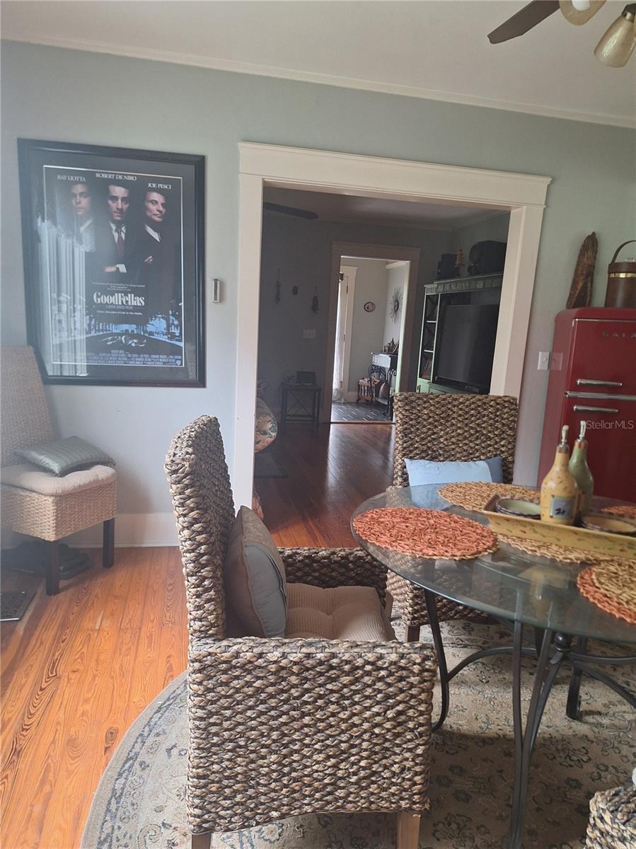 1127 S Lakeshore Blvd Property Photo 11