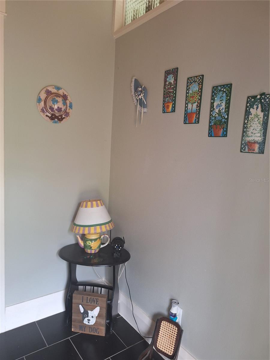 1127 S Lakeshore Blvd Property Photo 15