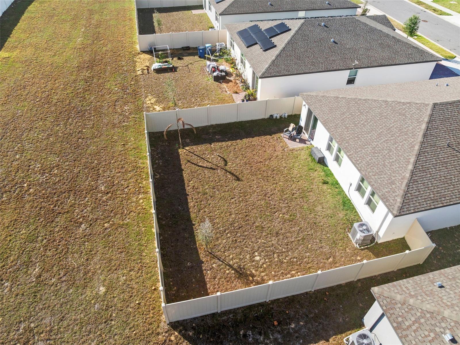 2409 White Tail St Property Photo 16