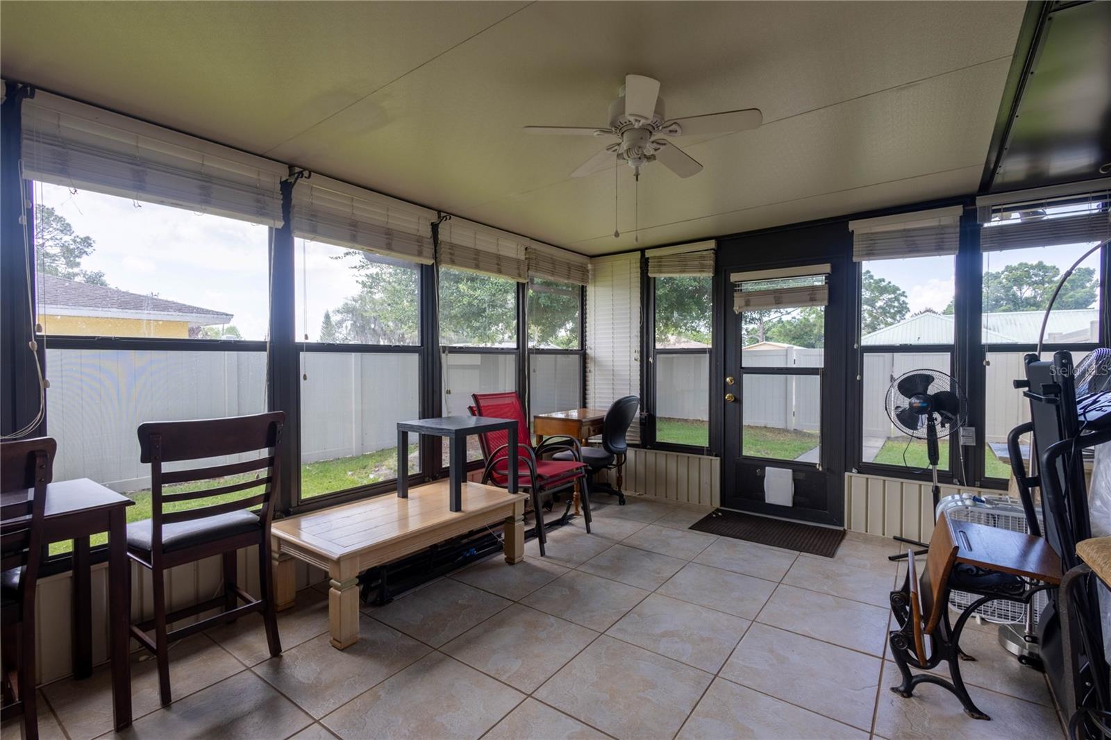 404 N Heron St Property Photo 10