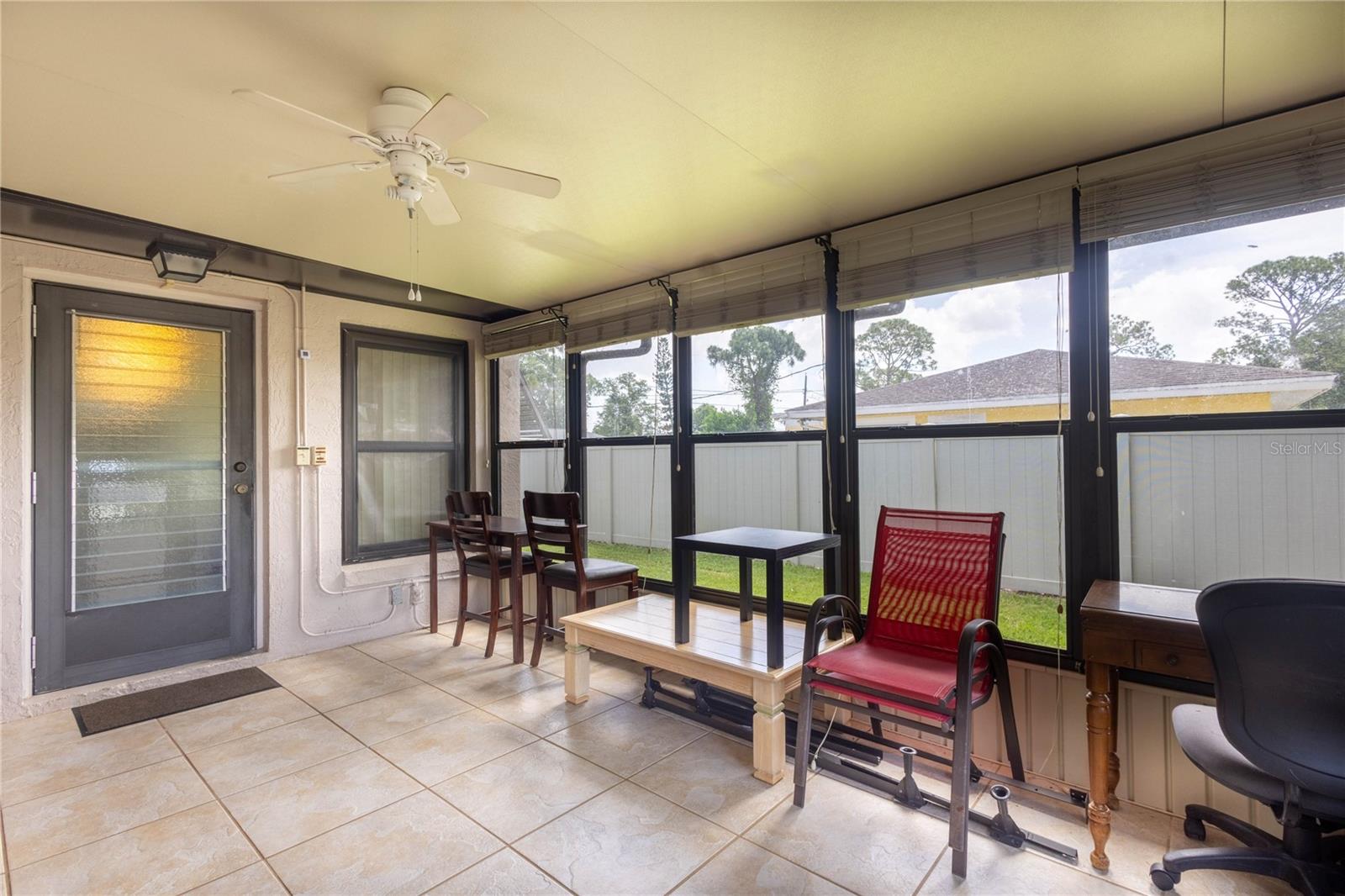 404 N Heron St Property Photo 11