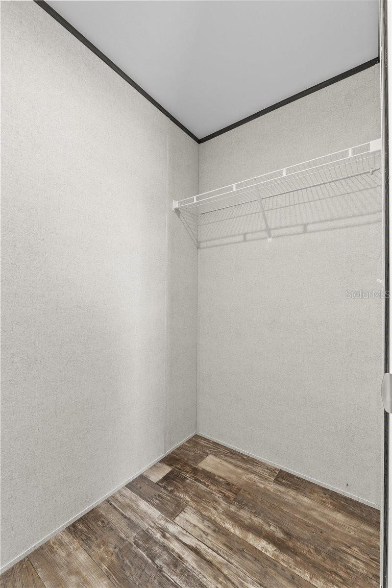 2436 Edwin St Ne Property Photo 32