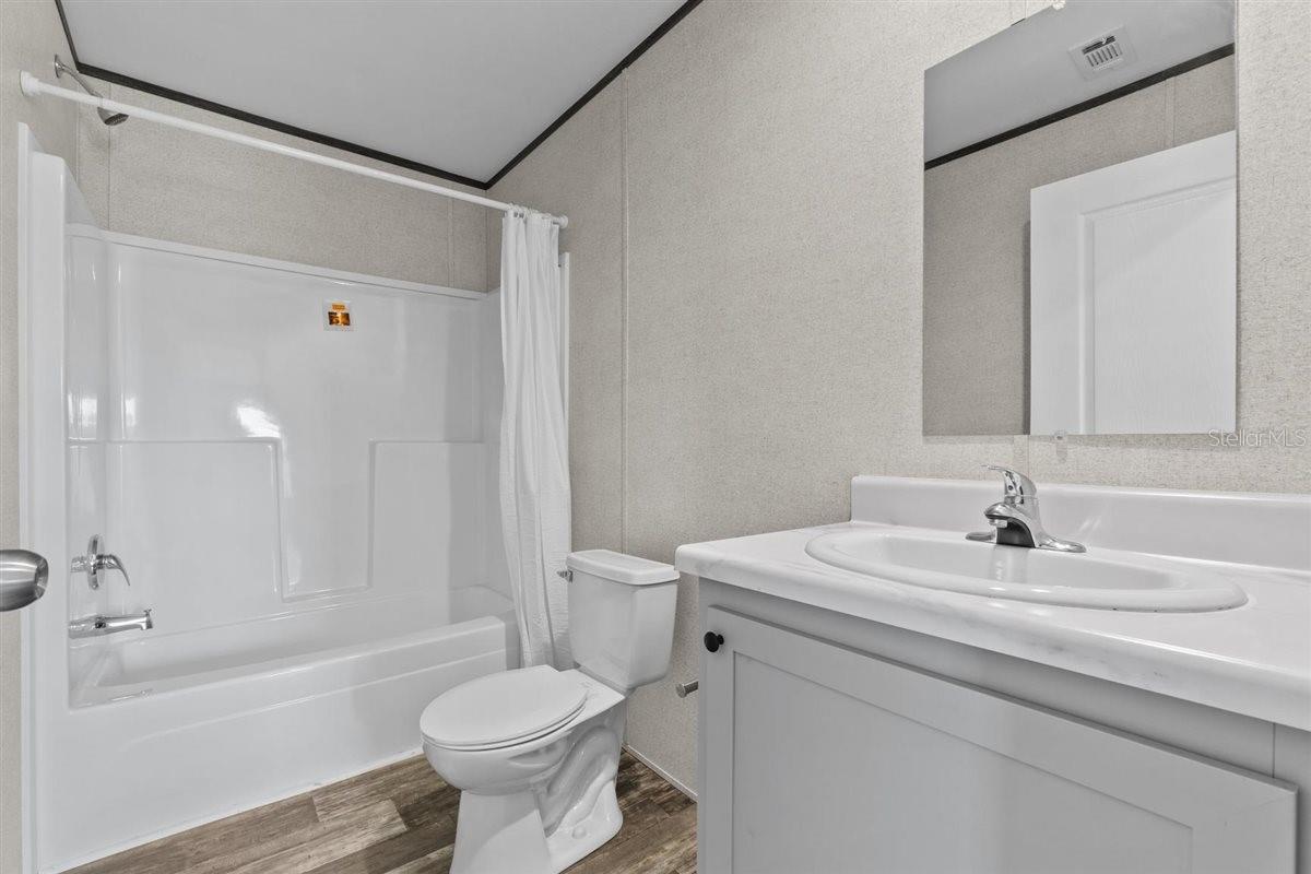 2436 Edwin St Ne Property Photo 36