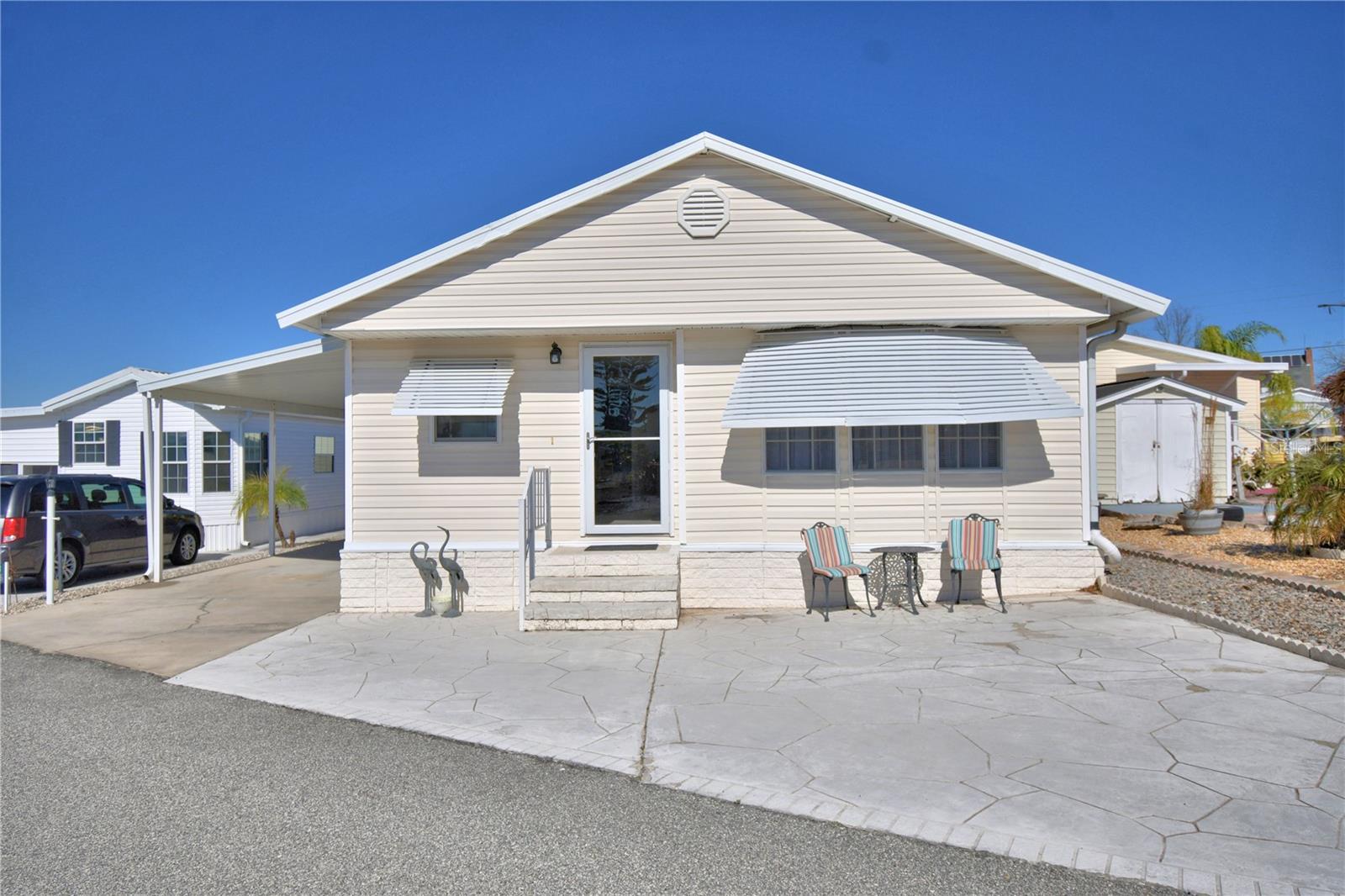 251 PATTERSON RD #B26 Property Photo 1