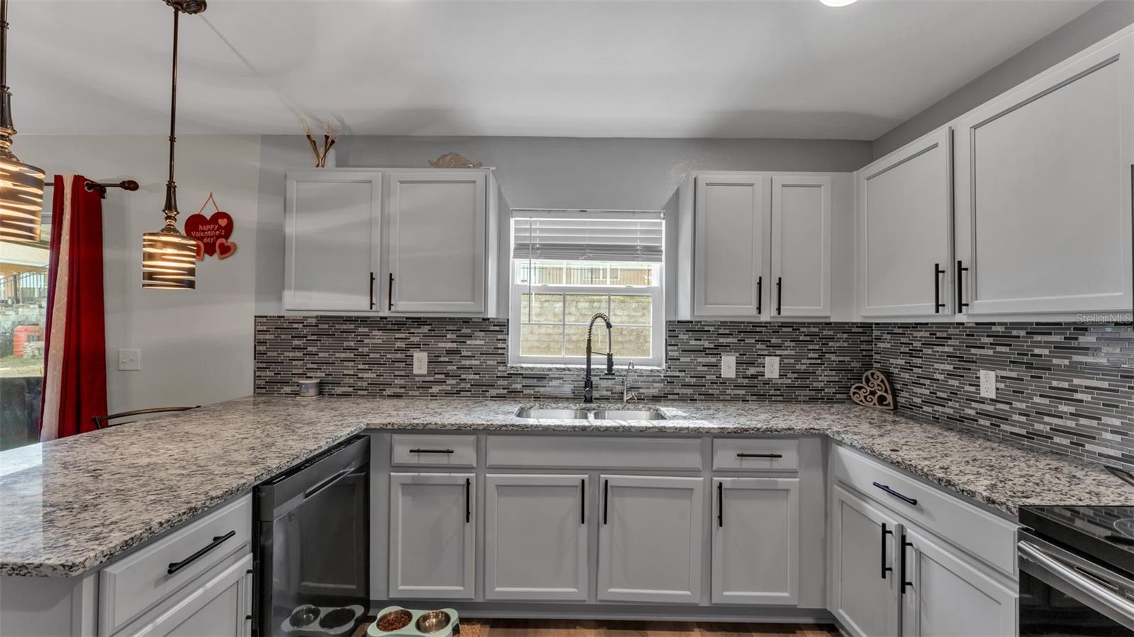 302 Brookshire Dr Property Photo 10