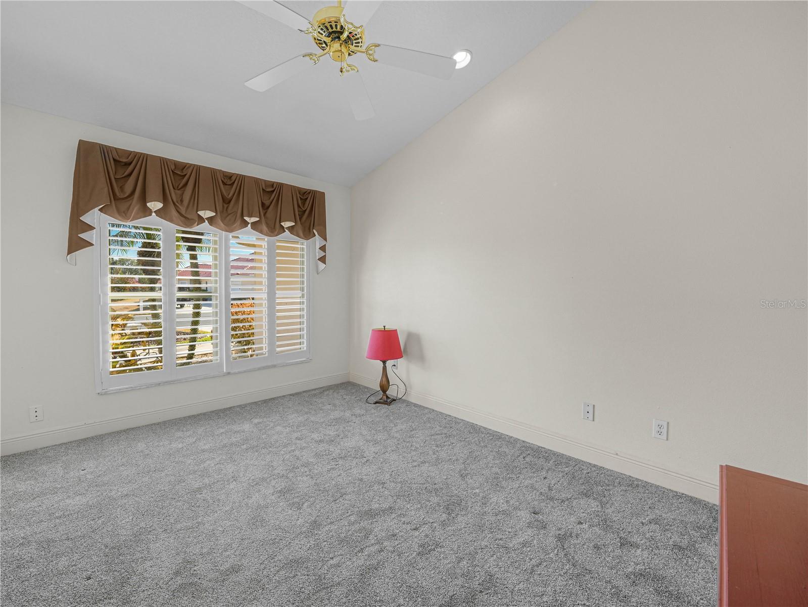 528 Greenway Dr Property Photo 12