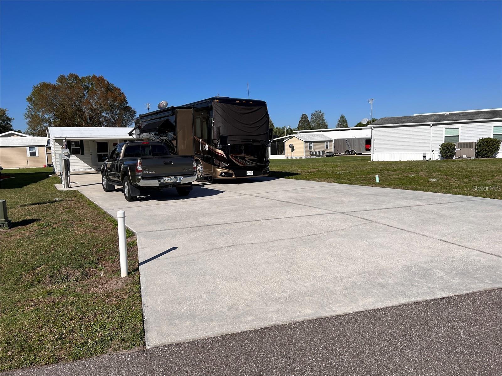 5062 Southshore Dr Property Photo 1
