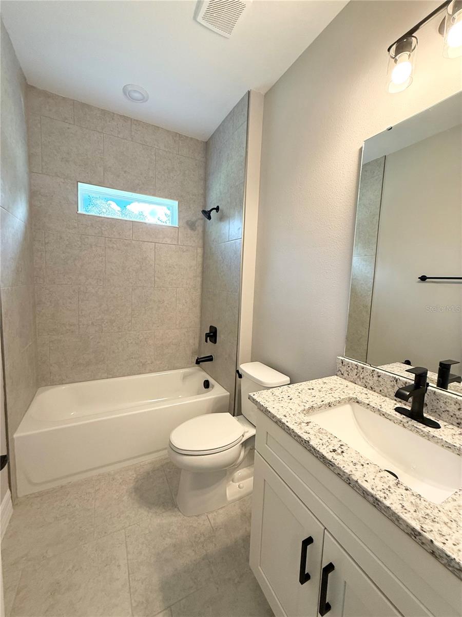 4329 Cremona Dr Property Photo 6