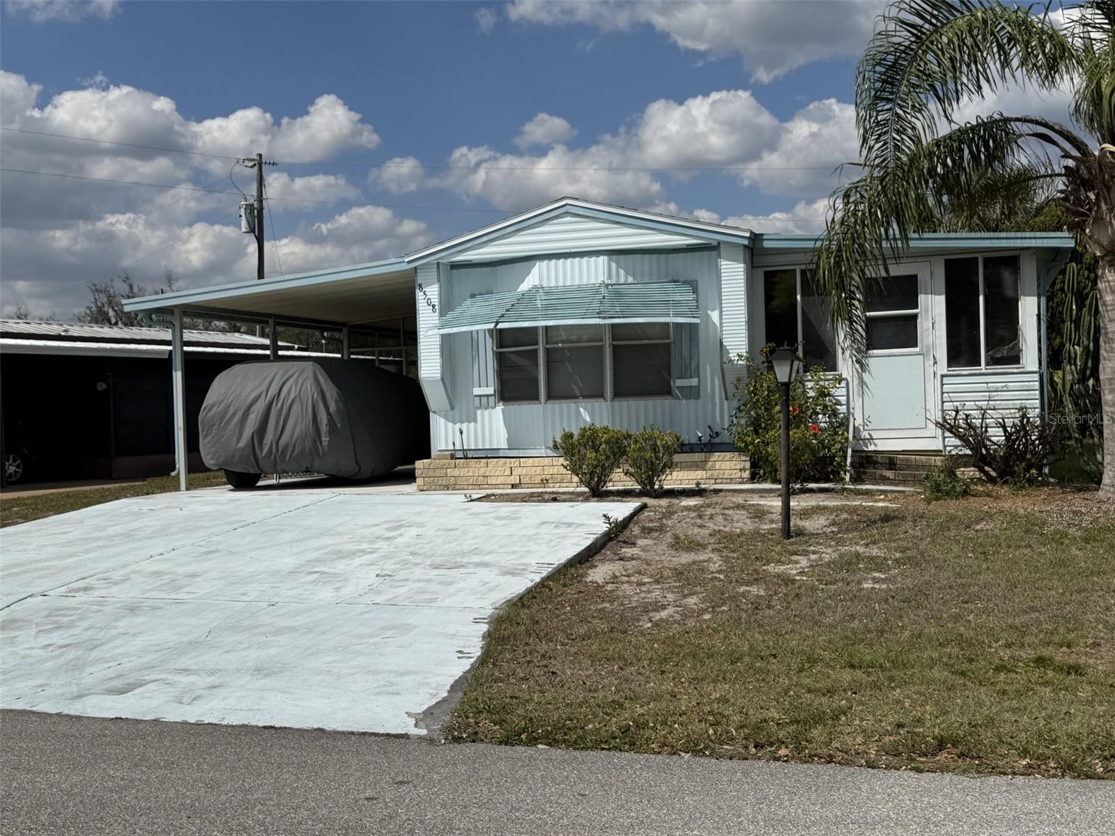 8508 Breeze Hill Dr Property Photo 3