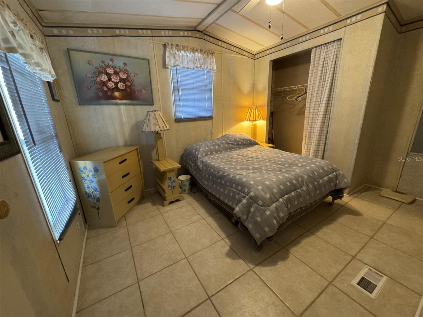 8508 Breeze Hill Dr Property Photo 9