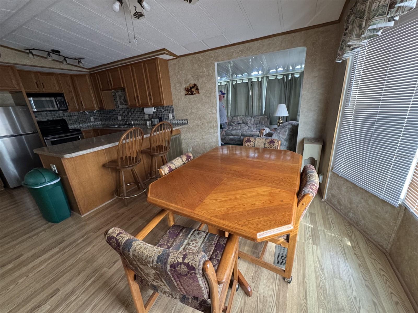 8508 Breeze Hill Dr Property Photo 18
