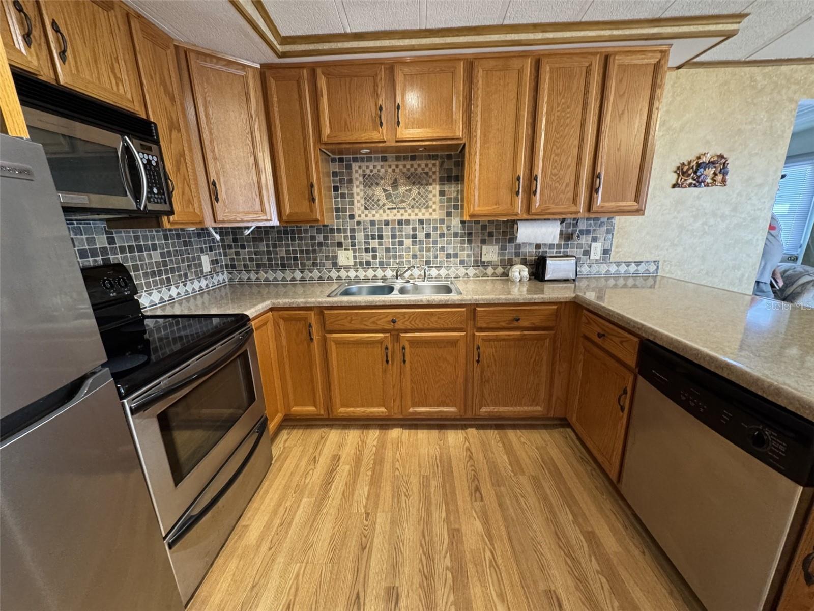 8508 Breeze Hill Dr Property Photo 32