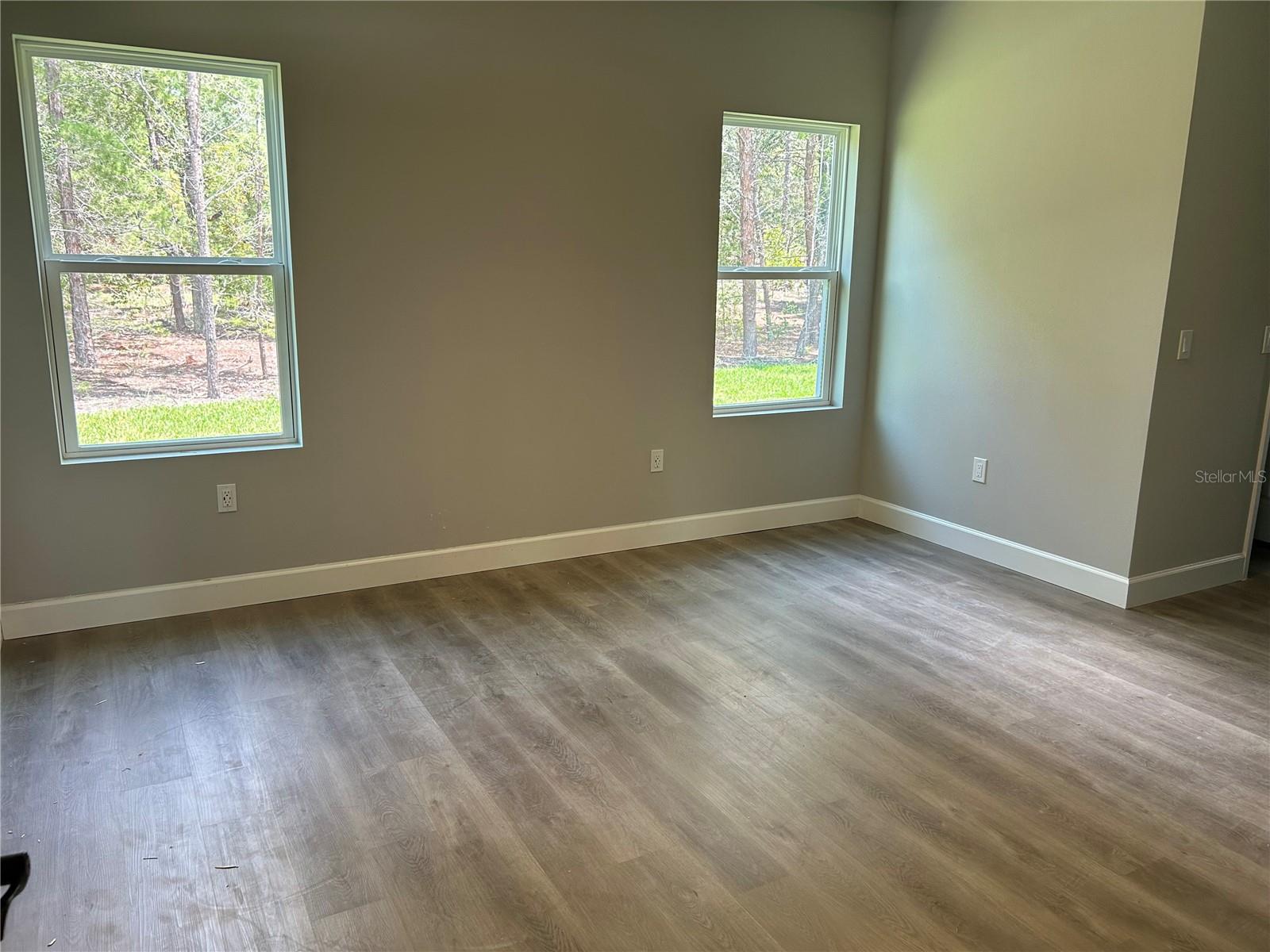 51 Grass St Property Photo 5