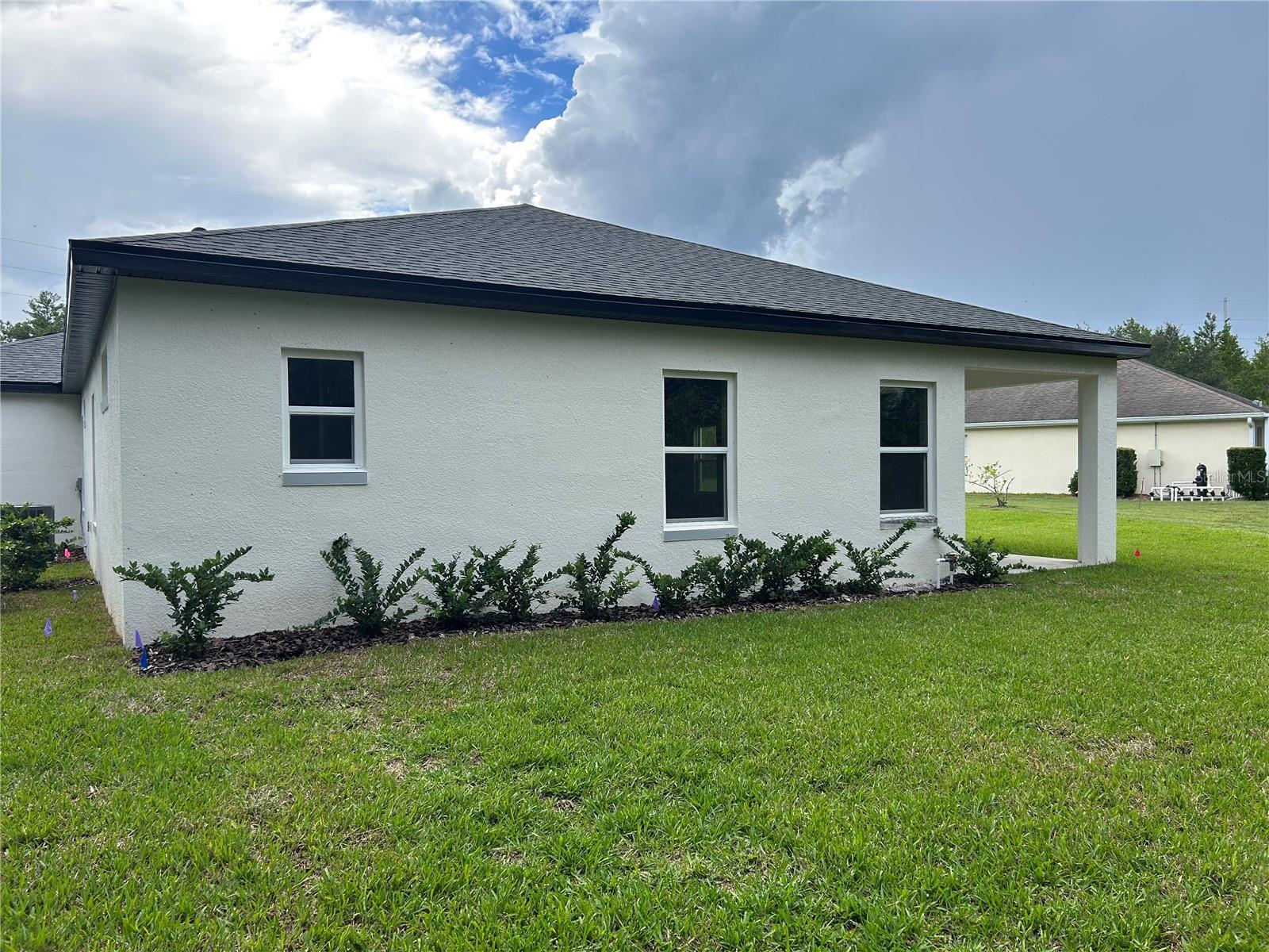 51 Grass St Property Photo 15