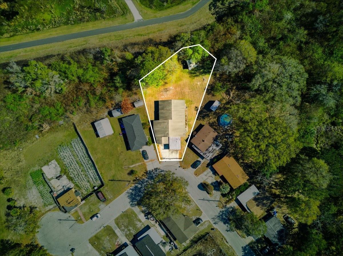 111 Sunset Dr E Property Photo 11