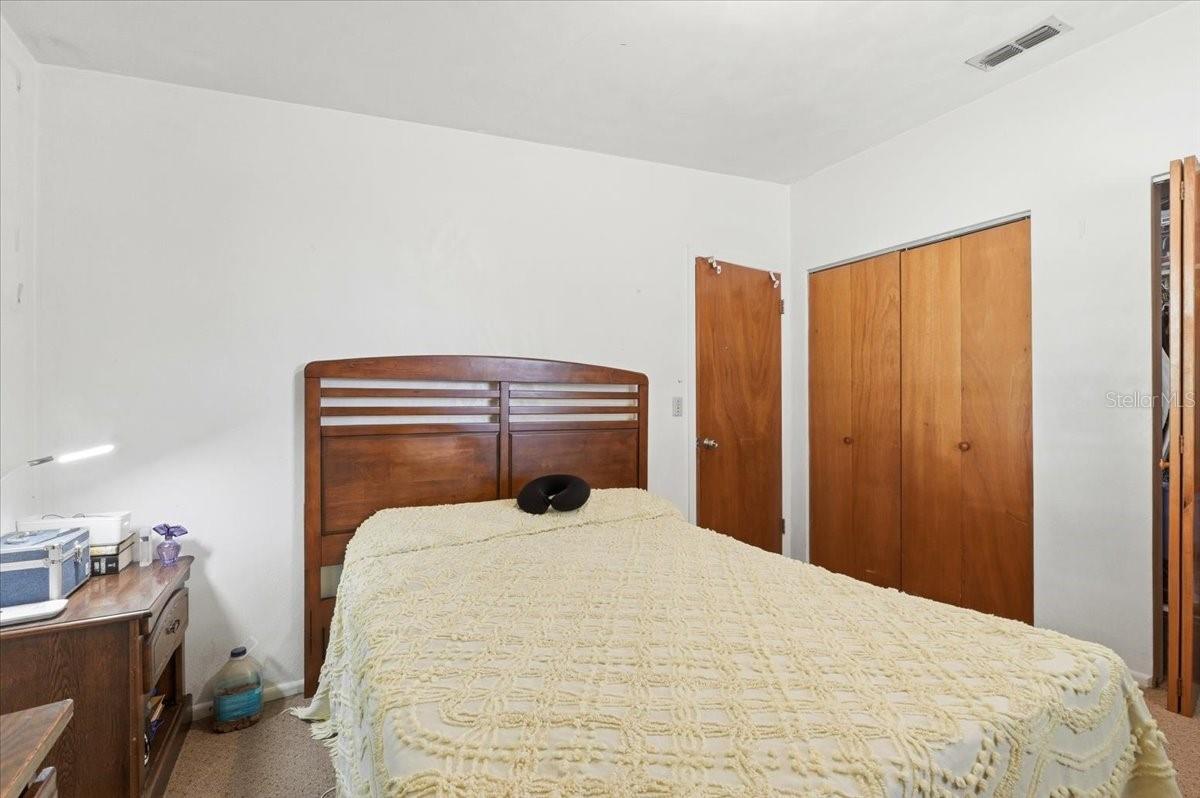 111 Sunset Dr E Property Photo 30