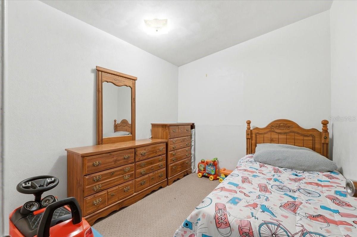 111 Sunset Dr E Property Photo 33