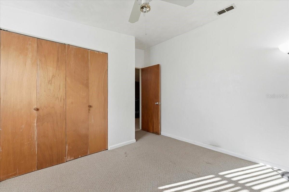 111 Sunset Dr E Property Photo 35