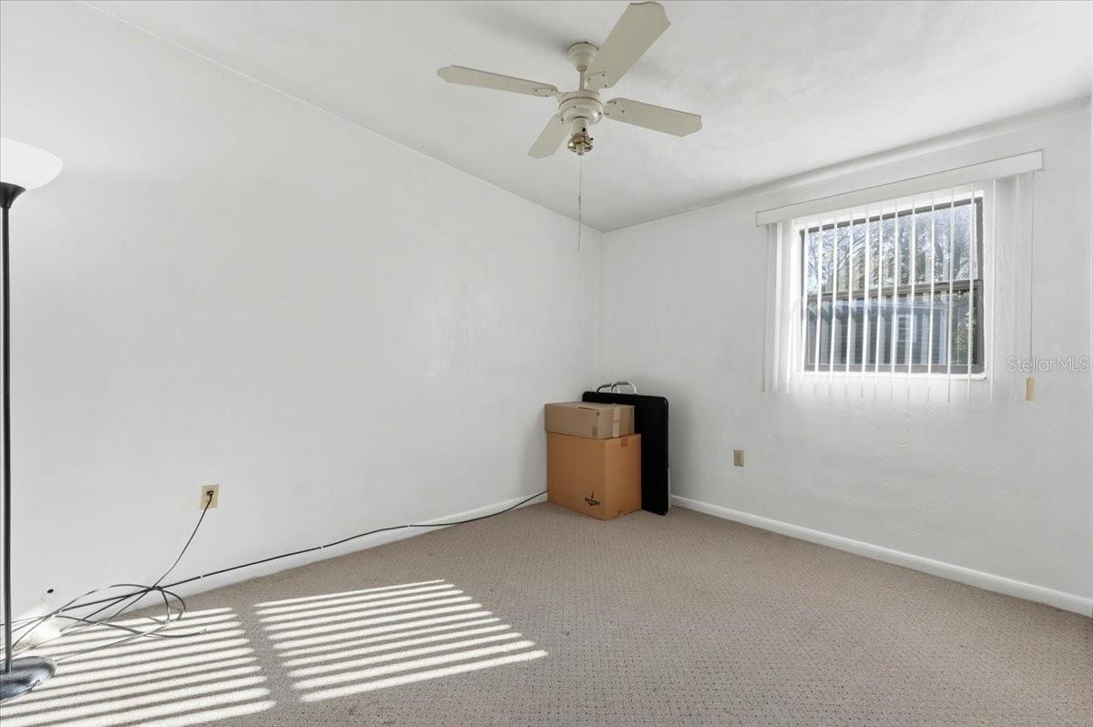 111 Sunset Dr E Property Photo 36