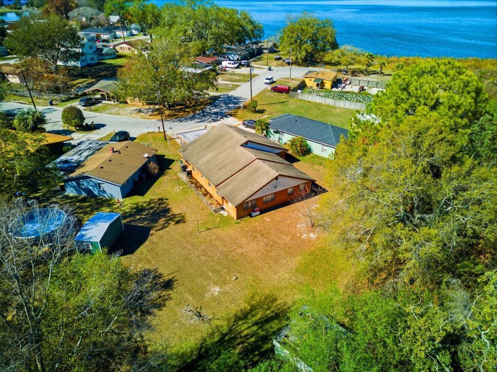 111 Sunset Dr E Property Photo 44