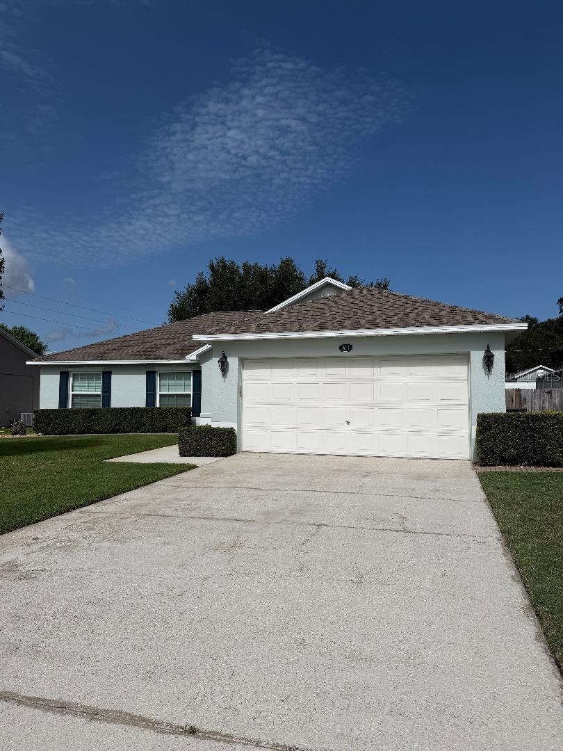 511 Heather Glen Dr Property Photo 2