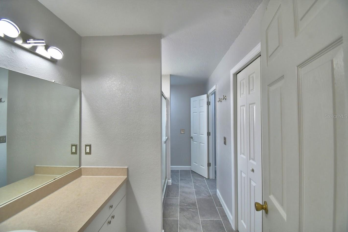 511 Heather Glen Dr Property Photo 17