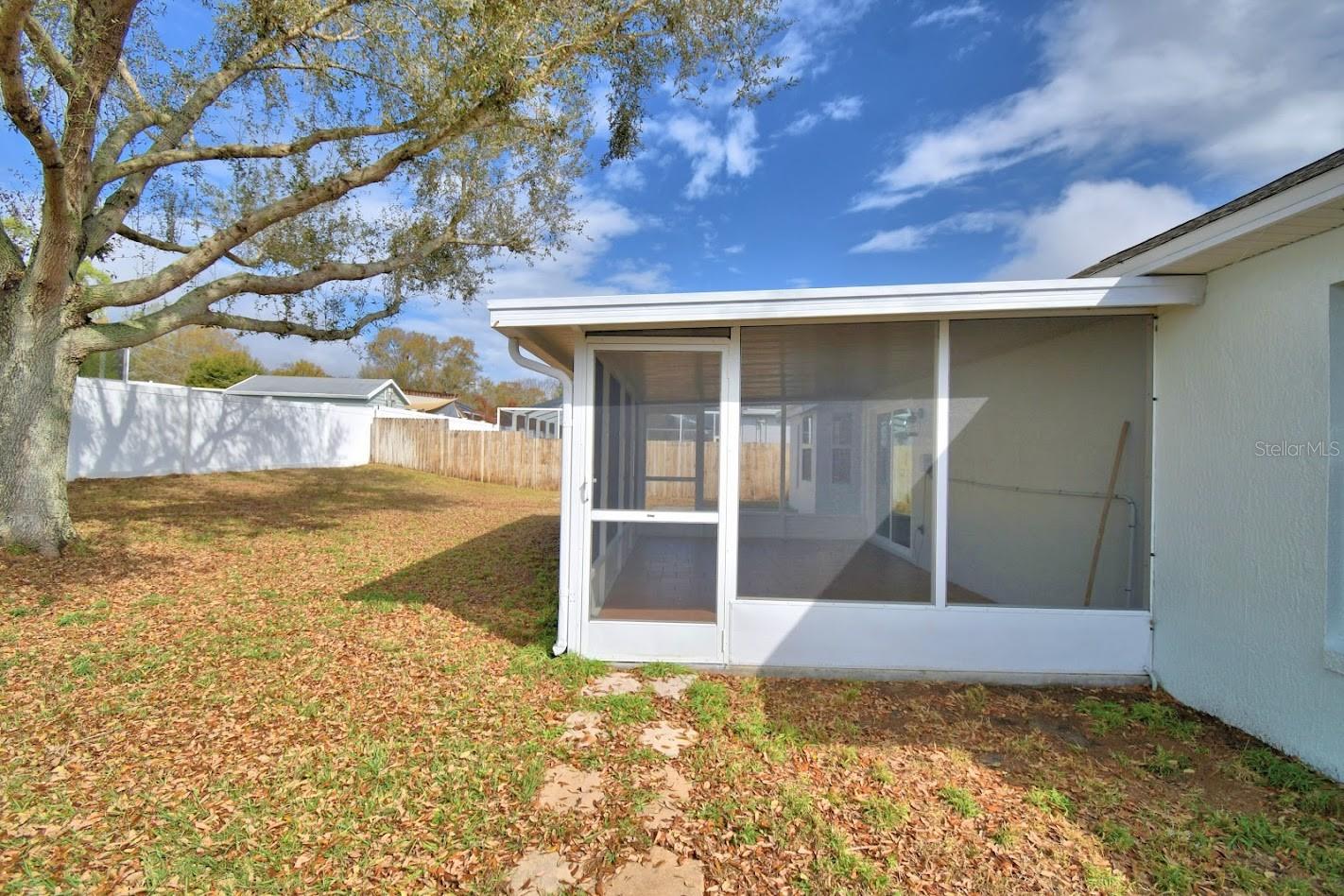 511 Heather Glen Dr Property Photo 34