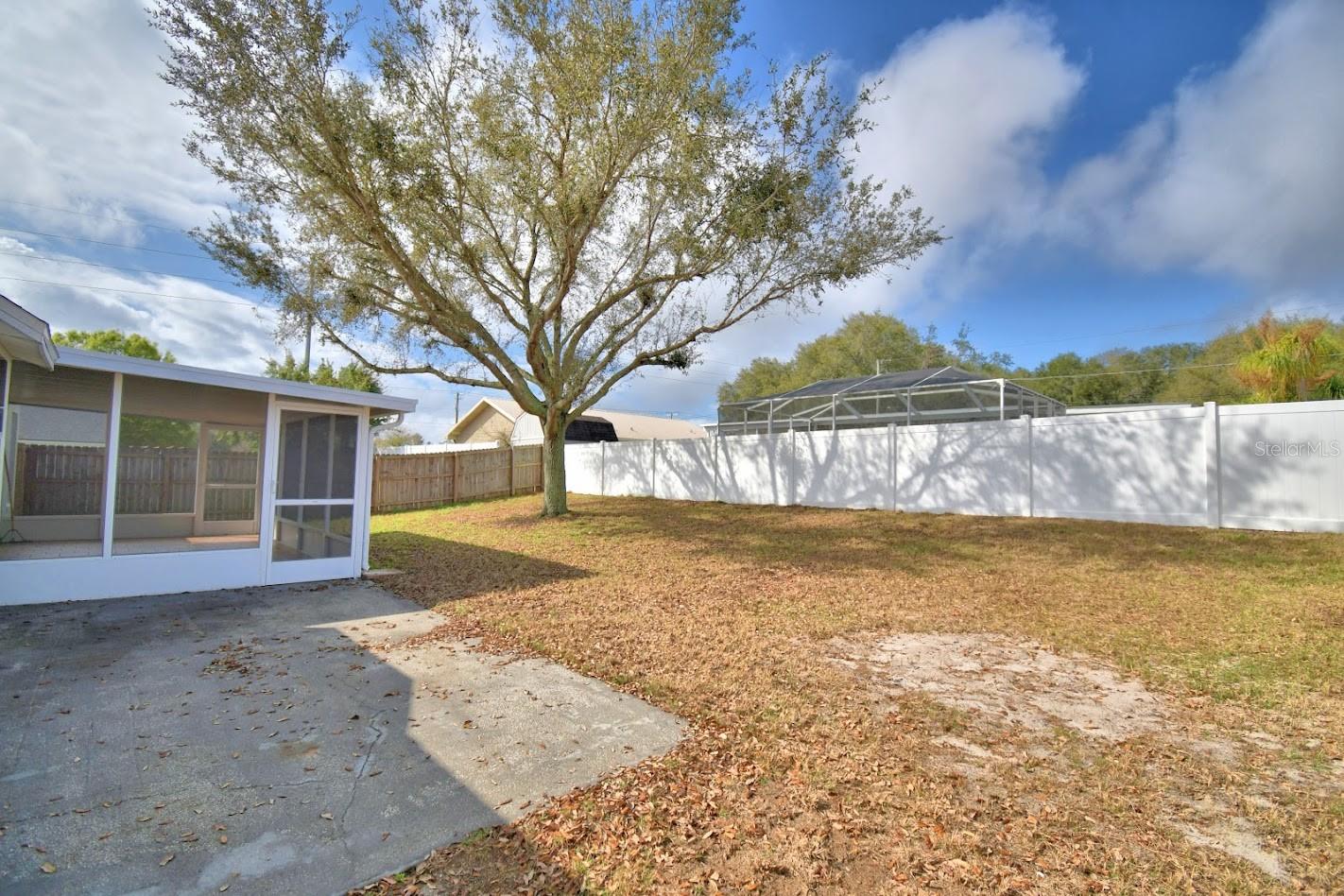 511 Heather Glen Dr Property Photo 35