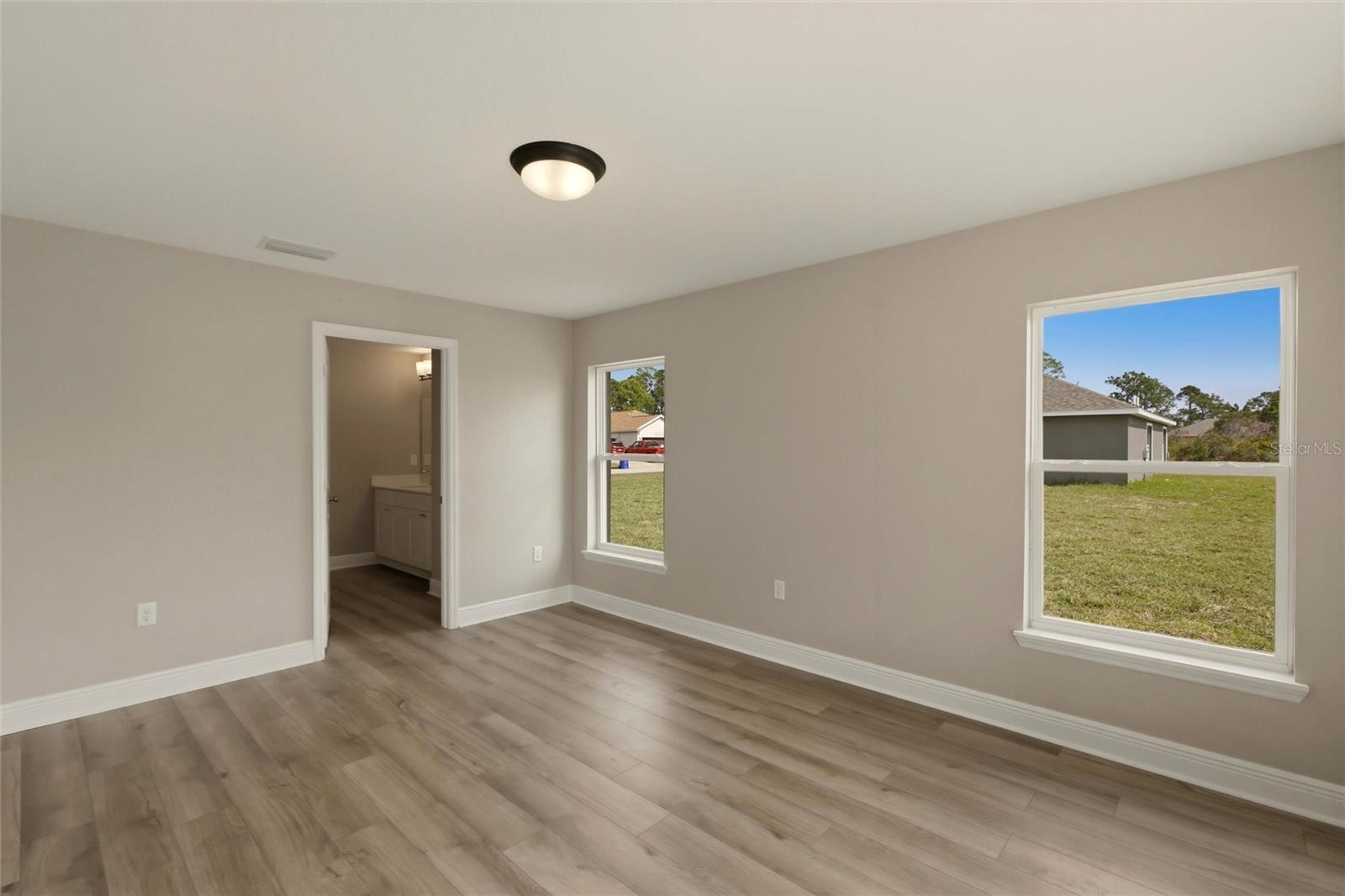 6809 Dickinson Dr Property Photo 11