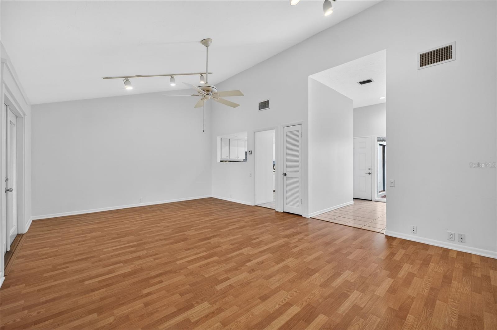 1502 Buckeye Rd Ne #4 Property Photo 7