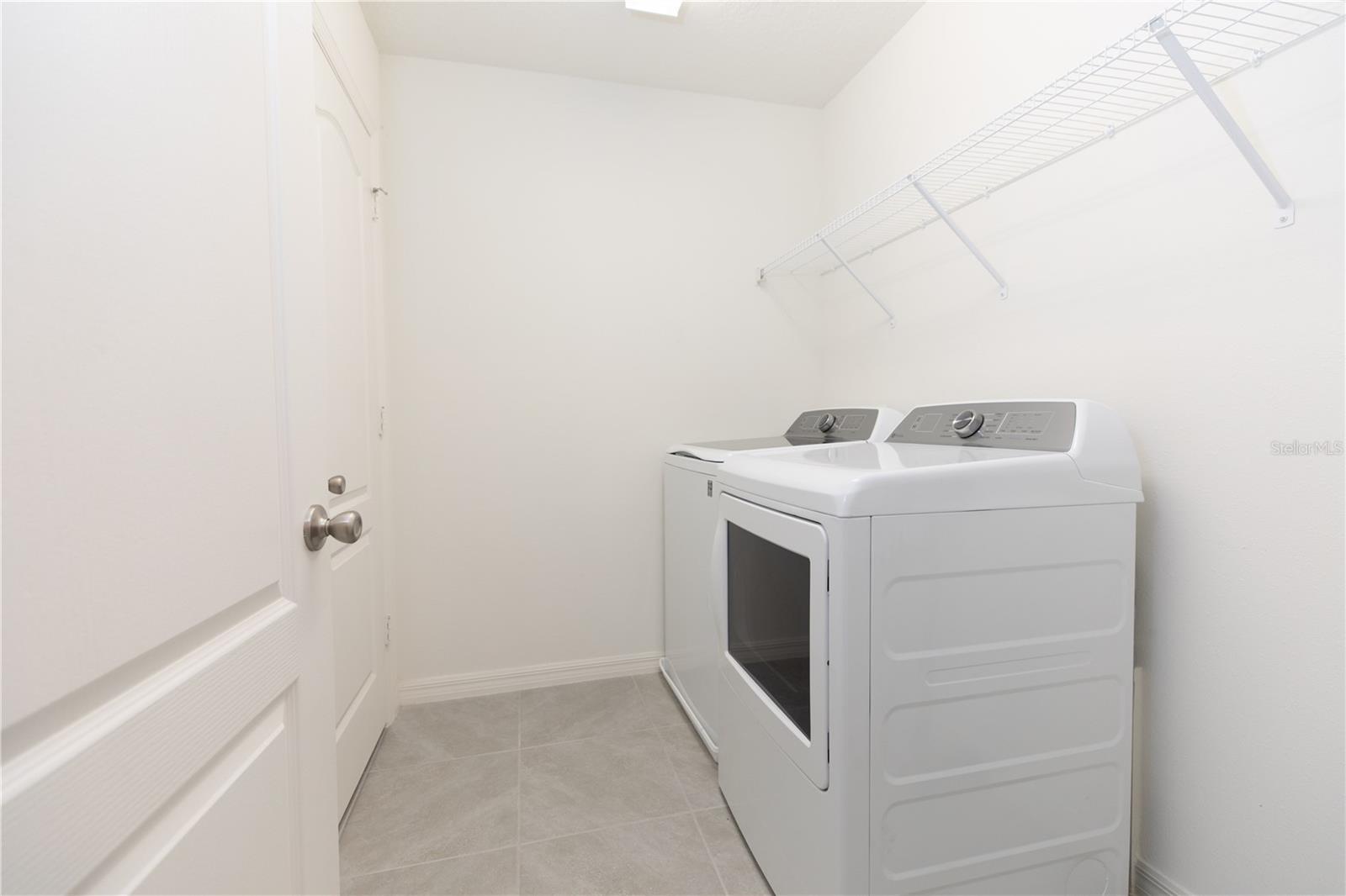 1531 Fuji Ct Property Photo 20